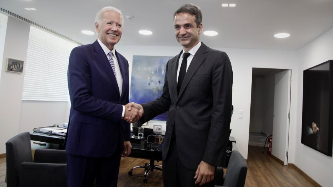 WSJ: Η Ελλάδα είναι φωτεινό σημείο για τις ΗΠΑ στην Ευρώπη