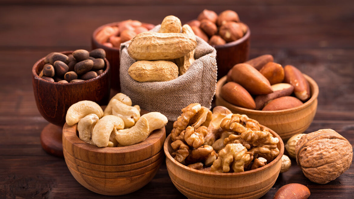 Τα πέντε καλύτερα σνακ που μειώνουν χοληστερόλη και πίεση