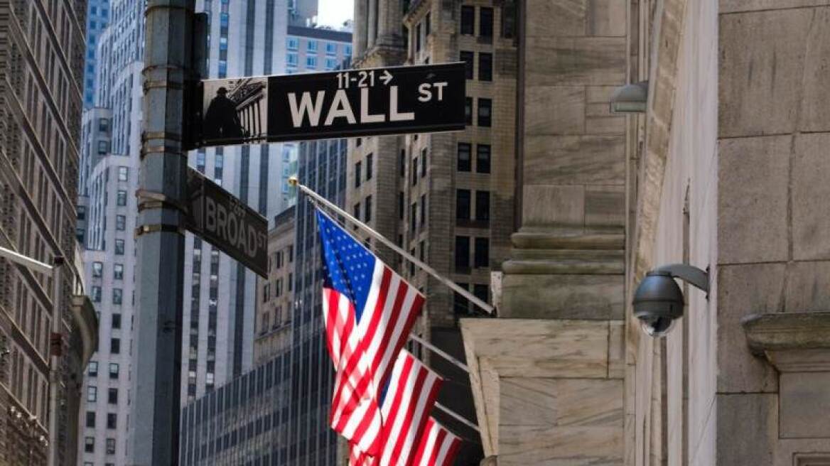 Wall Street: Πτώση 345 μονάδων για τον Dow Jones