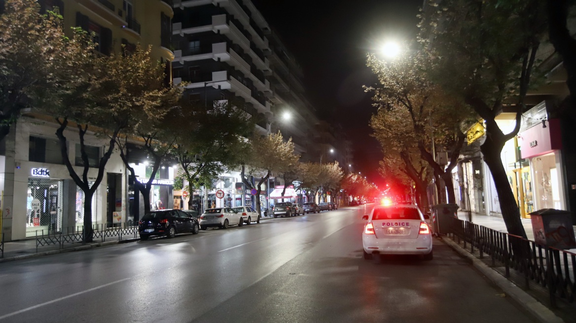 Θεσσαλονίκη: Ένταση στην Νικόπολη σε αστυνομικό έλεγχο για συγχρωτισμό ατόμων