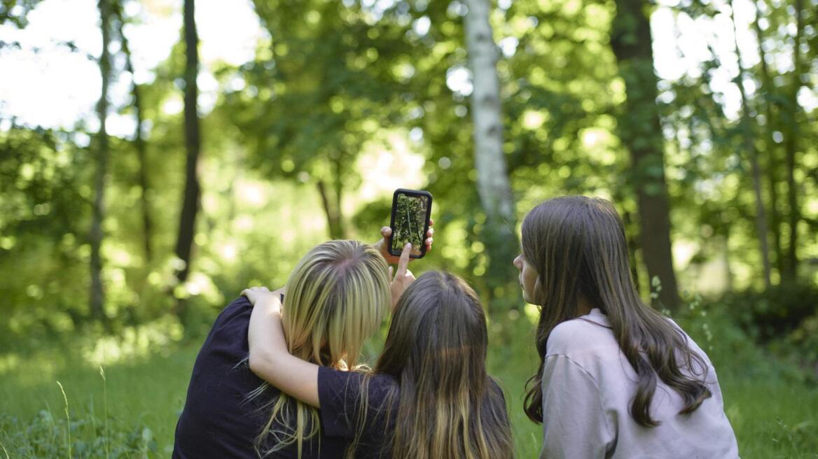 Οι νέοι αναλαμβάνουν δράση για να σώσουν τον πλανήτη