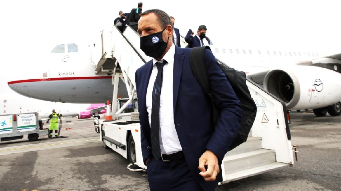 Εθνική Ελλάδας: Προσγειώθηκε στο Κισινάου η αποστολή