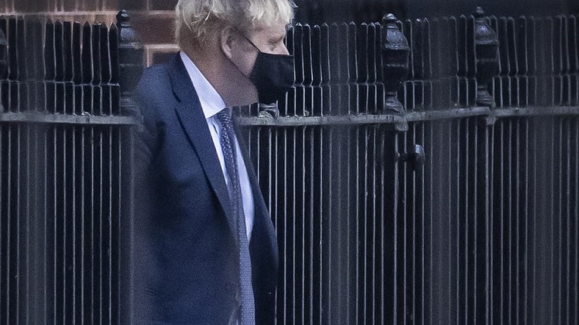 Μπόρις Τζόνσον: «Νιώθω καλύτερα από ποτέ και θα συνεχίσω να εργάζομαι και στην καραντίνα μου» 