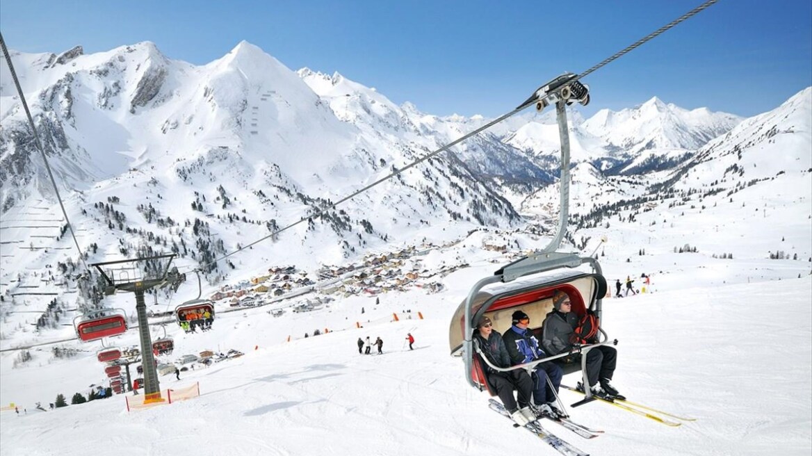 Πώς ο κορωνοϊός απειλεί τα... θέρετρα σκι στην Ευρώπη