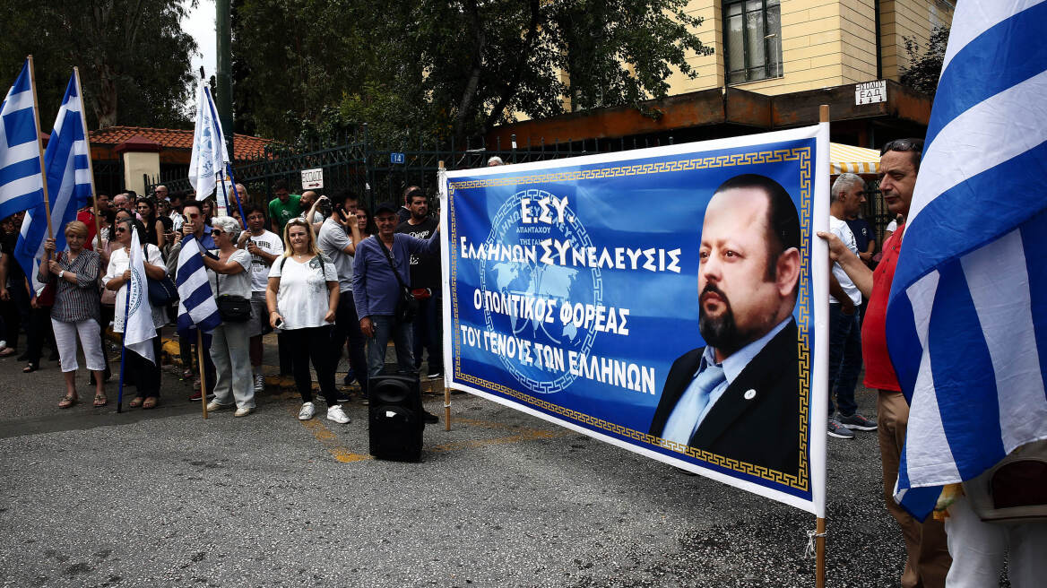 Eπιστροφή Σώρρα στο προσκήνιο με περιοδείες σε όλη τη χώρα 