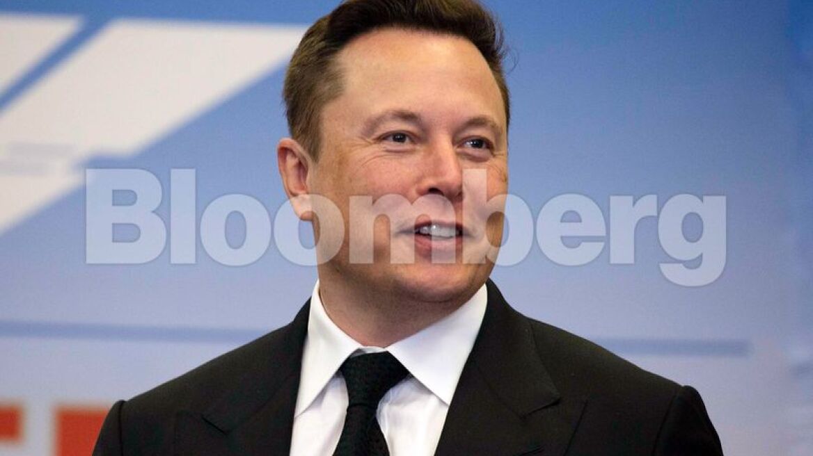 Tesla: Πρώην εργαζόμενος αναγκάζεται να πληρώσει 400.000 δολάρια