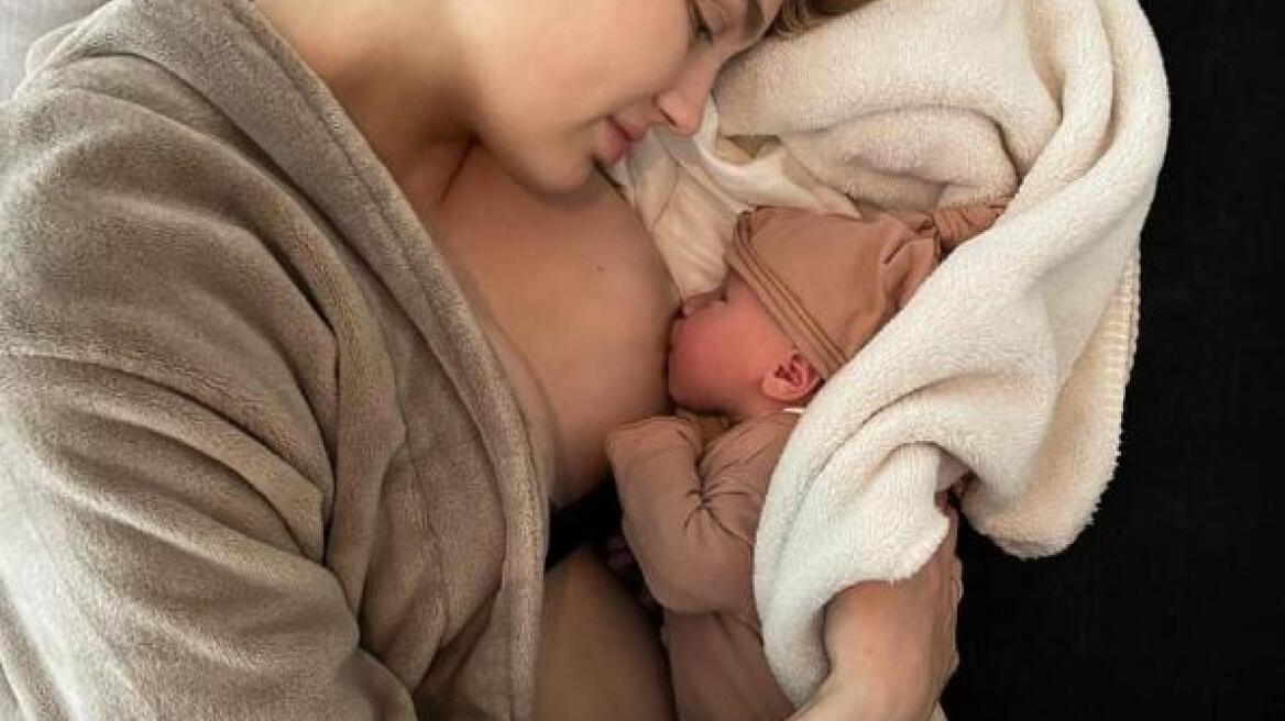 Ρόμι Στριντ: Το σούπερ μοντέλο από την Ολλανδία γνώρισε για πρώτη φορά τη μητρότητα