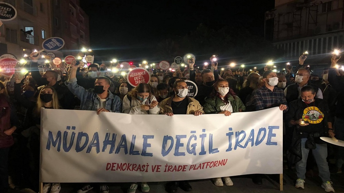 Κύπρος: Τουρκοκύπριοι διαδήλωσαν στη Λευκωσία για «ελευθερία και ειρήνη»