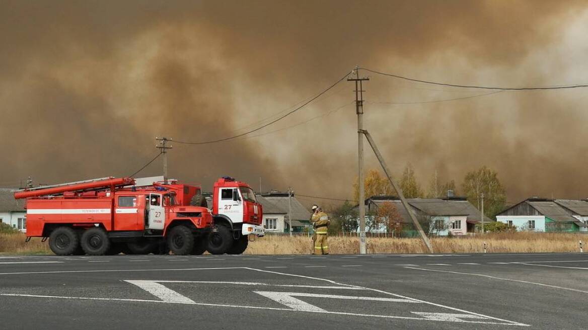 Ρωσία: Στις φλόγες πολυκατοικία 25 ορόφων