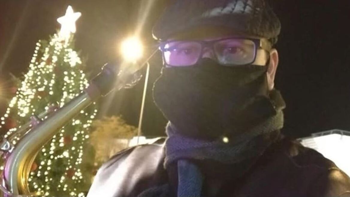 Αλεξανδρούπολη: Ο πρώτος ασθενής με κορωνοϊό επέστρεψε στο νοσοκομείο ως... σαξοφωνίστας