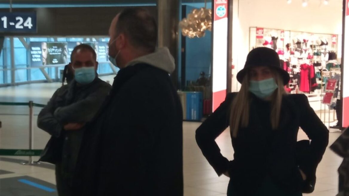 Απίστευτη ταλαιπωρία για Έλληνες στο αεροδρόμιο της Ρώμης - Δεν τους άφησαν να πετάξουν για Αθήνα