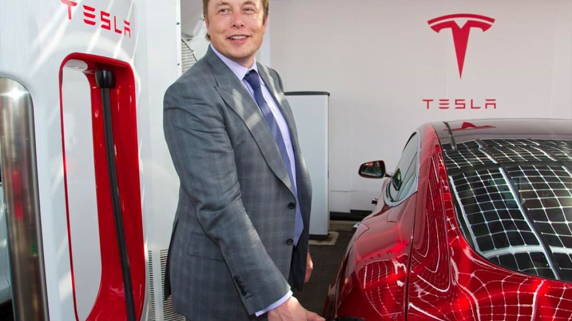 Όσοι πιστοί… προσέλθετε: Η Tesla πουλά νέες μετοχές αξίας $5 δισ.
