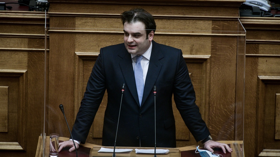 Πιερρακάκης: Και τα ΚΕΠ στη μάχη για τους εμβολιασμούς