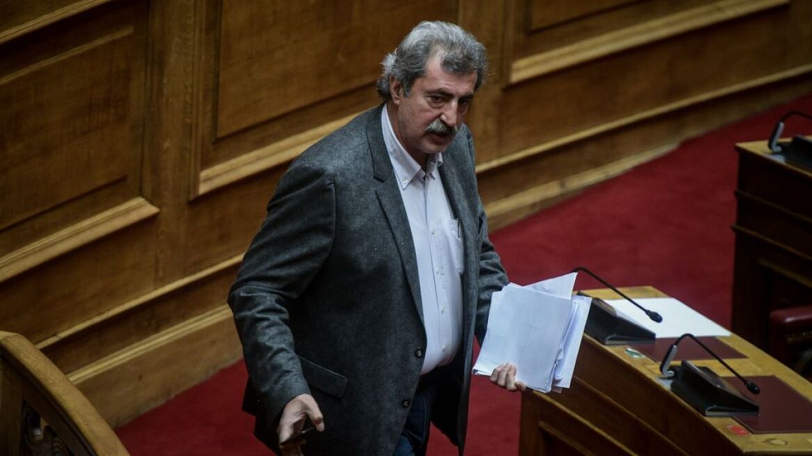 Οι μαντινάδες δεν έσωσαν τον Πολάκη - «Ναι» από τη Βουλή στην άρση ασυλίας του 