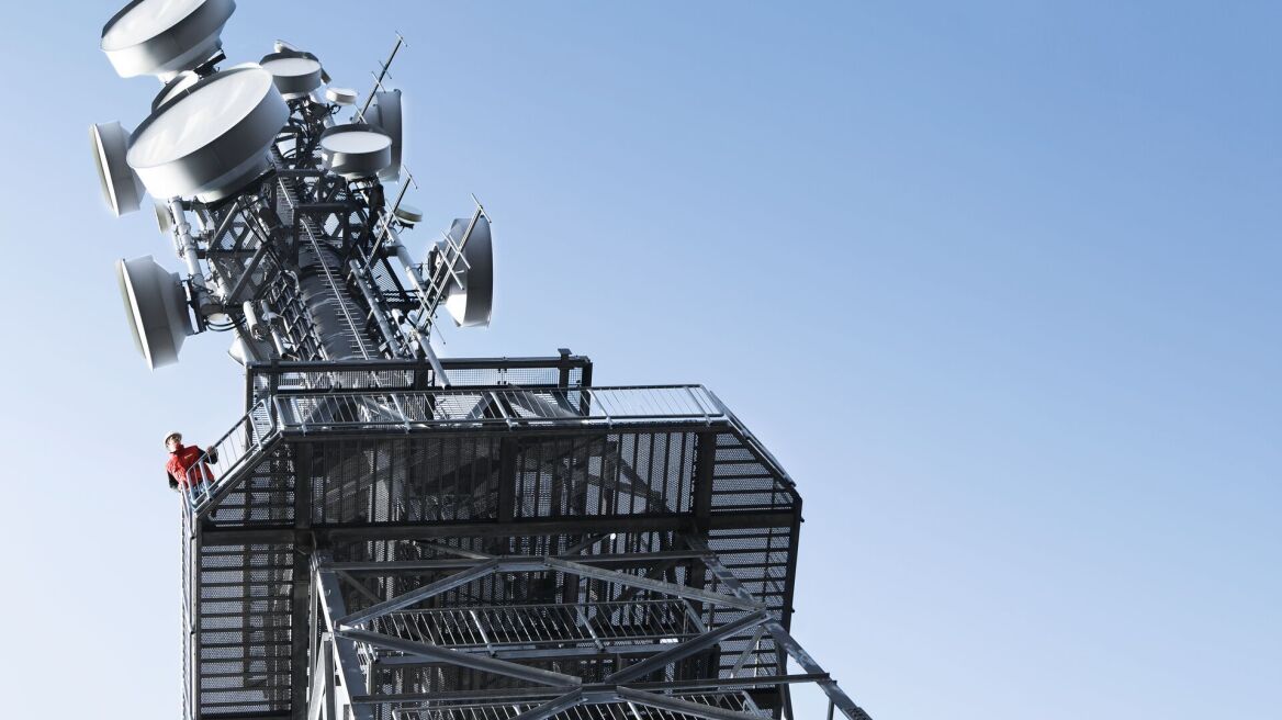 Πώς η Ελλάδα περνά στην εποχή του 5G – Τι σχεδιάζουν ΟΤΕ, Vodafone, Wind