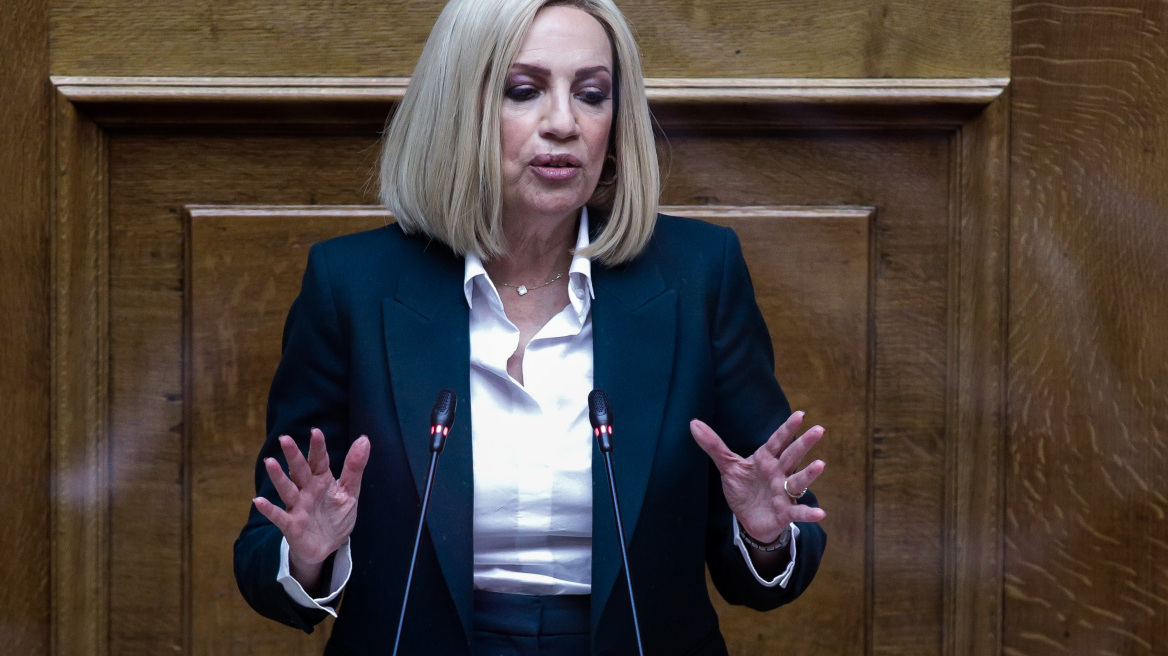 Έξι ερωτήματα για τον εμβολιασμό θέτει η Φώφη Γεννηματά