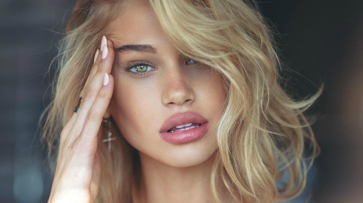 Αυτό το εντυπωσιακό eye makeup look είναι ιδανικό για το βράδυ της Πρωτοχρονιάς