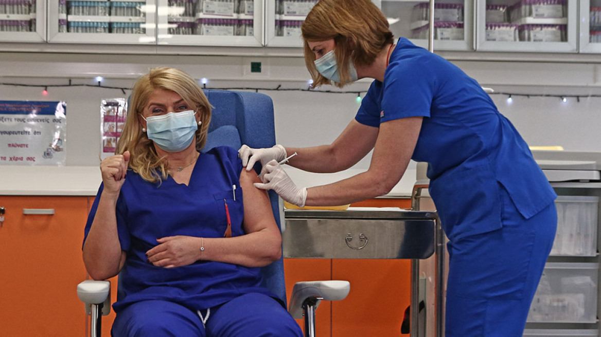 «Γιατί να εμβολιαστώ»: Επιστήμονες απαντούν σε όλα όσα πρέπει να ξέρετε για το εμβόλιο