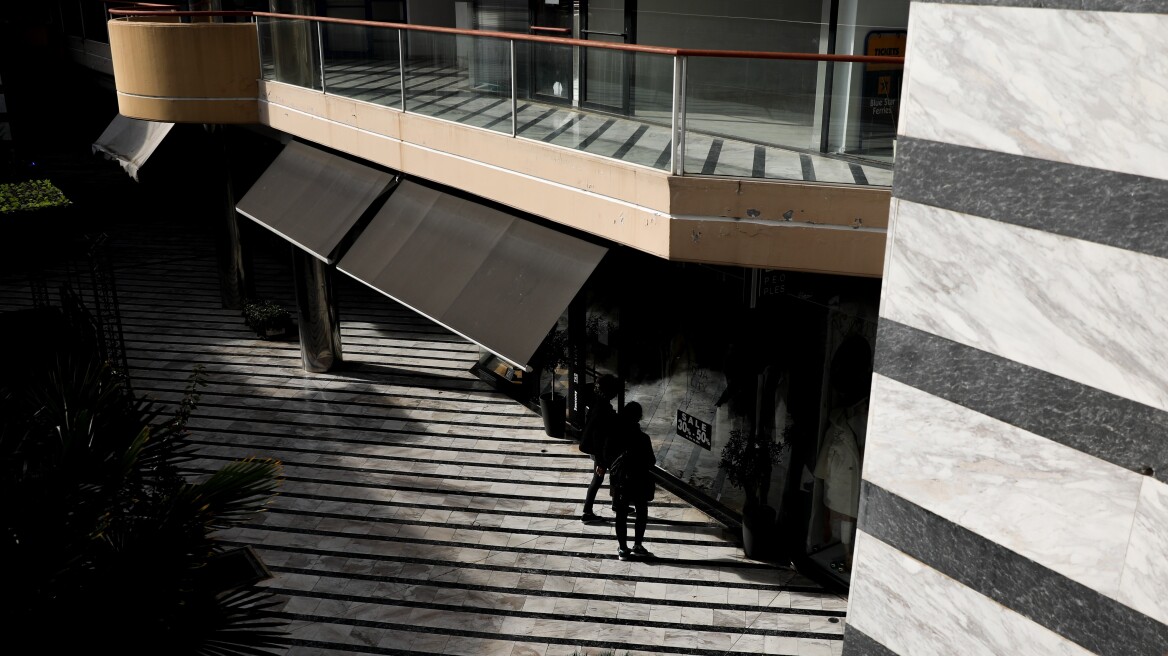 Kαταστήματα: Έκκληση στον πρωθυπουργό από τους εμπόρους να ανοίξουν