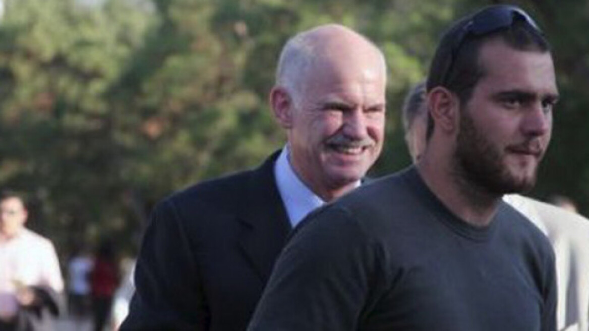 Τροχαίο για τον γιο του Γιώργου Παπανδρέου: Στο νοσοκομείο με κατάγματα