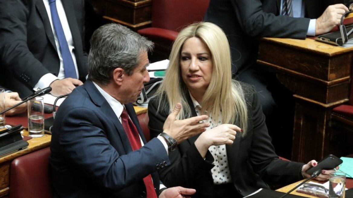 Μεγάλο ενδιαφέρον στον ΣΥΡΙΖΑ για την «καρατόμηση Λοβέρδου» στο ΚΙΝΑΛ