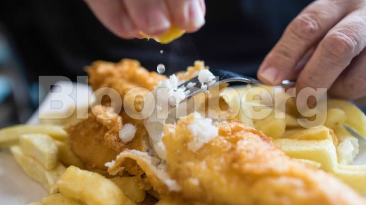 Συμφωνία Brexit: Θα μείνουν οι Βρετανοί χωρίς «Fish & Chips»;