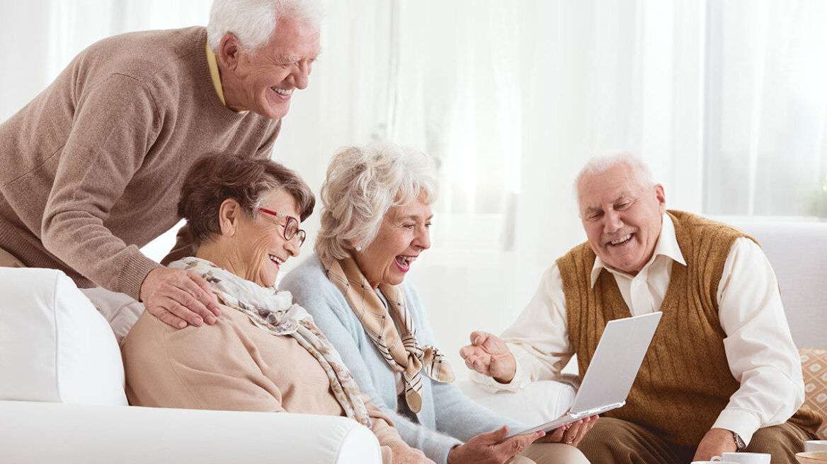 Θα συνεχίσετε να εργάζεστε μετά τη σύνταξη; Δείτε το όφελος που θα έχετε