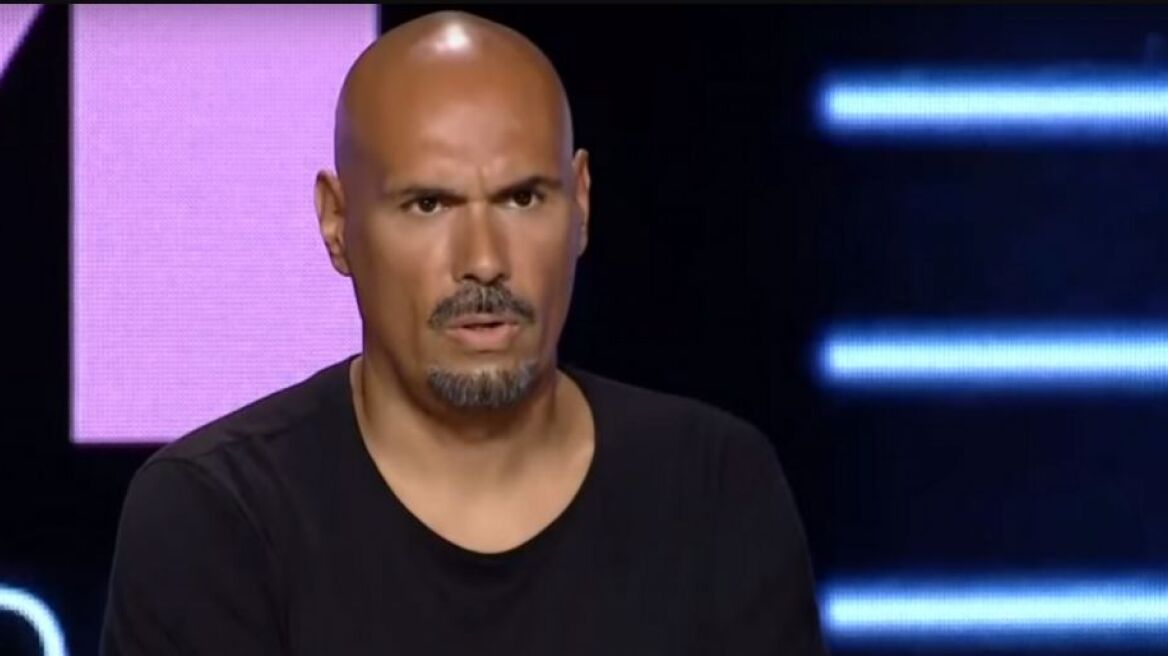 O Δημήτρης Σκουλός διορθώνει τη δήλωσή του για τη Βίκυ Κουλιανού