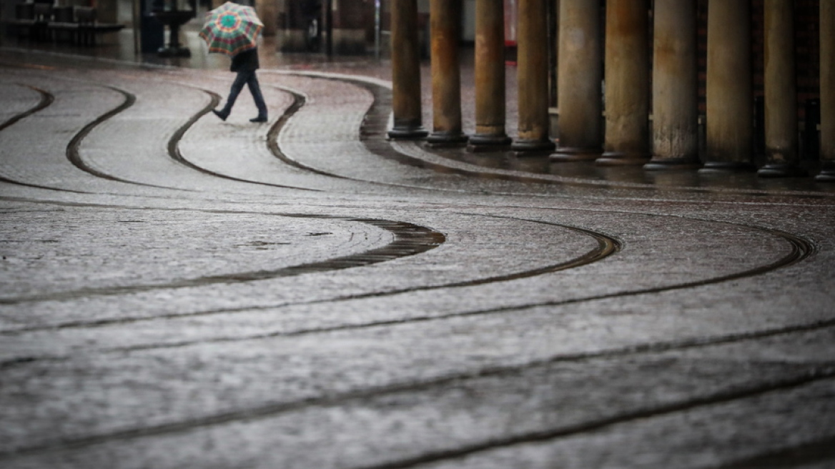 Κορωνοϊός: «Πιέζεται» η Γερμανία με 903 νεκρούς μέσα σε 24 ώρες