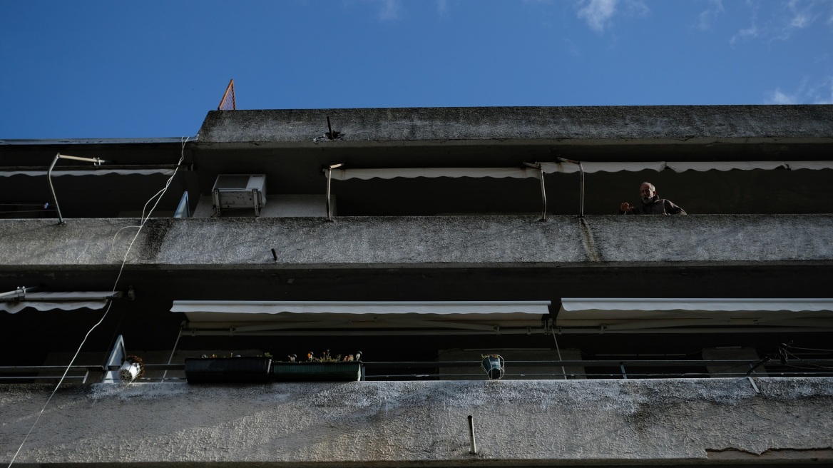 Τραγωδία στα Ιωάννινα: Δύο νεκροί έπειτα από πτώση από τον τέταρτο όροφο