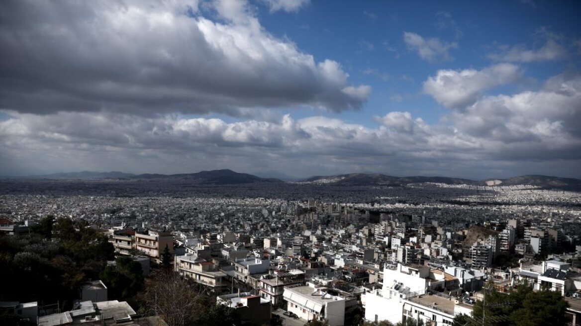 Καλός ο καιρός στην Αττική την Κυριακή - Πού θα σημειωθούν βροχές και καταιγίδες 
