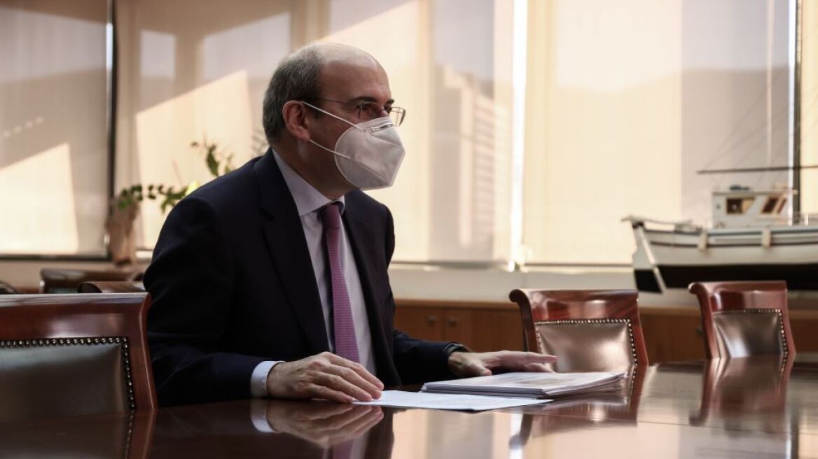 Χατζηδάκης: Άμεσα οι διαδικασίες για προσλήψεις 1.700 ατόμων ειδικών κατηγοριών στον ευρύτερο δημόσιο τομέα