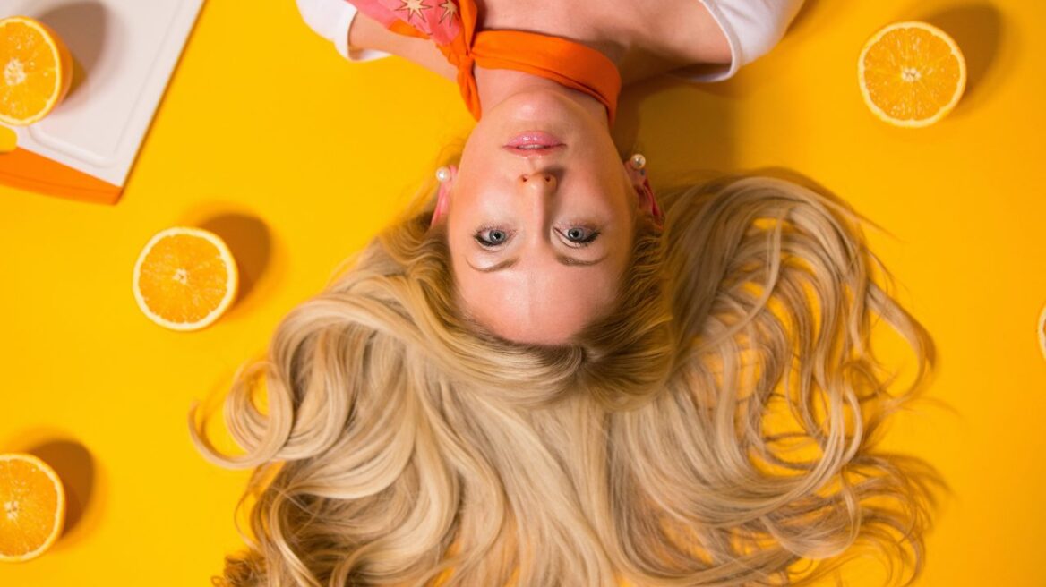 Τα φρούτα που ομορφαίνουν το δέρμα και ρίχνουν την πίεση