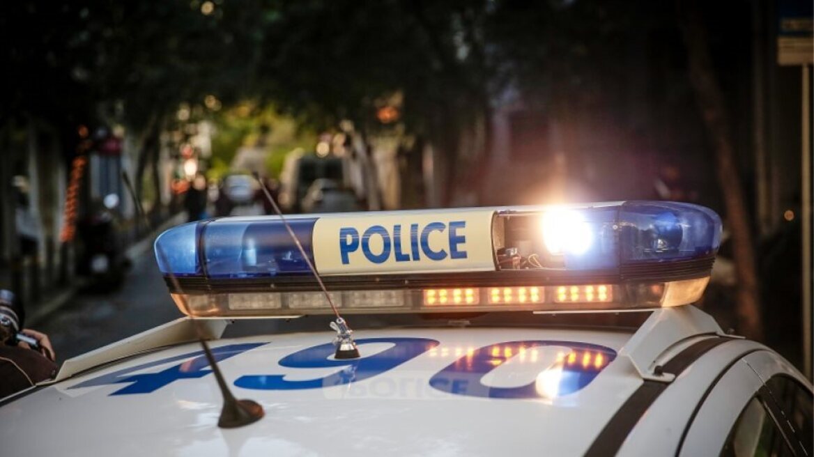 Άνοιξε πυρ εναντίον δυο συγχωριανών του στην Άνδρο