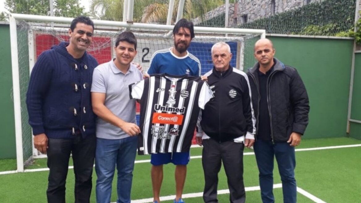 Λόκο Αμπρέου: Στα 44 του βρήκε την 30η ομάδα της καριέρας του!