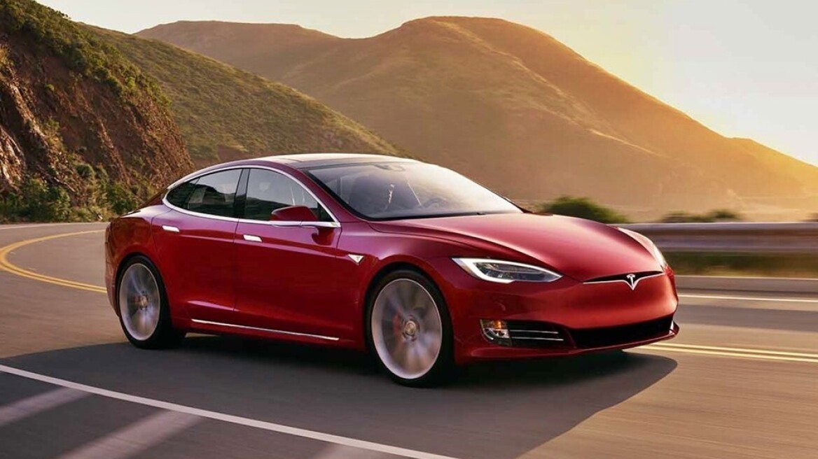 Αγοράστε Tesla με Bitcoins!