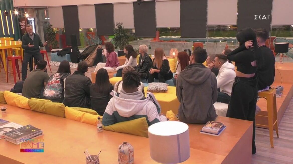 House of Fame: Η υπόσχεση του Μεταξόπουλου, οι κανόνες του ριάλιτι και το πρώτο φλερτ! 