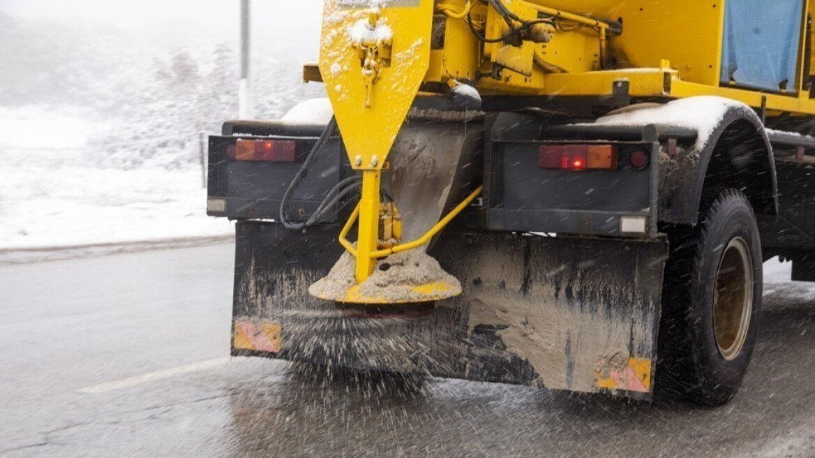 SOS για το αυτοκίνητό το αλάτι για τα χιόνια - Τι να κάνω;