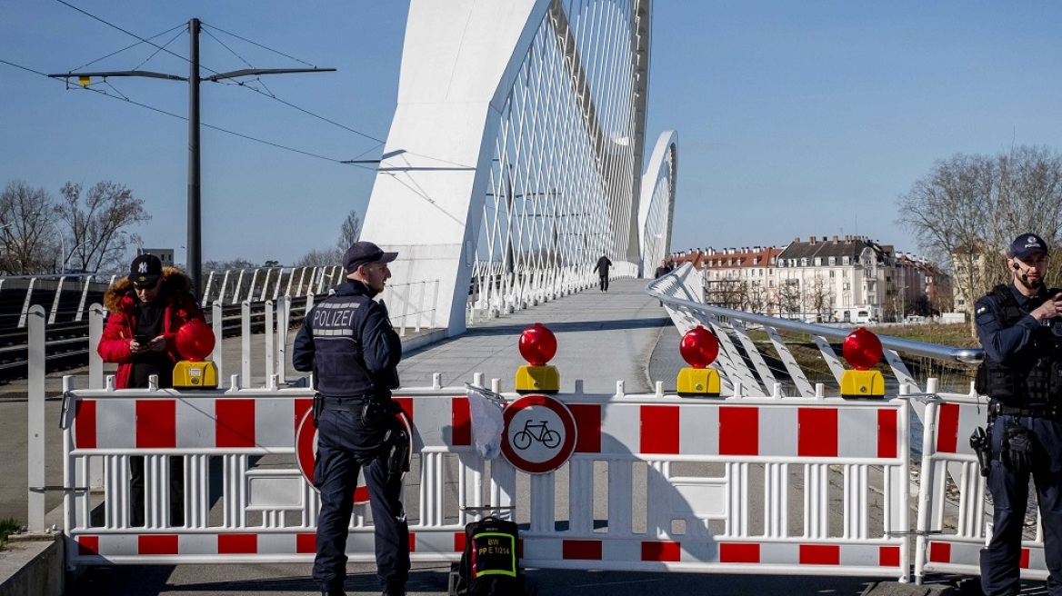 Κορωνοϊός - Κομισιόν: Ζητά εξηγήσεις από έξι χώρες για «δυσανάλογους περιορισμούς» στις μετακινήσεις