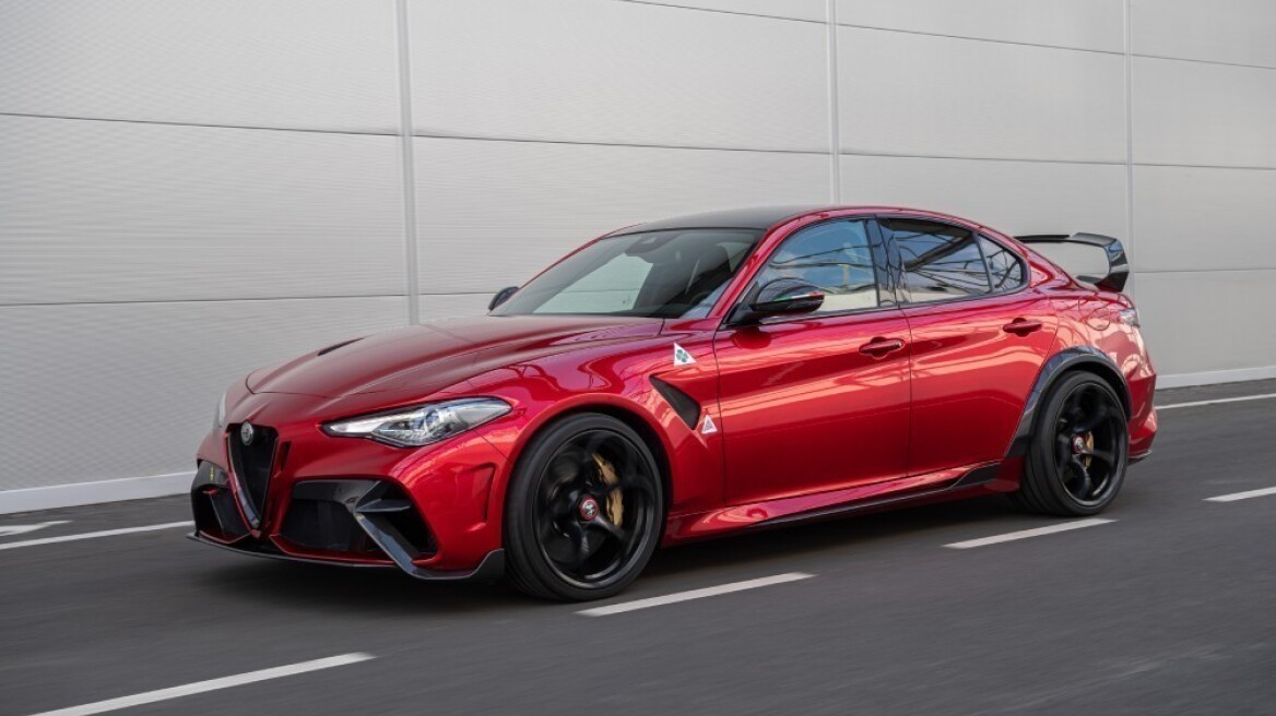Πόσο κοστίζει στην Ελλάδα η εκρηκτική Alfa Romeo Giulia GTA των 540 ίππων; 
