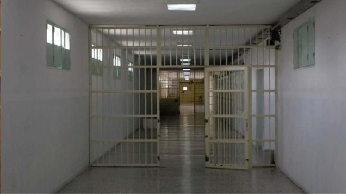 Χανιά: Κρατούμενος πήρε άδεια, αλλά δεν επέτρεψε στις φυλακές