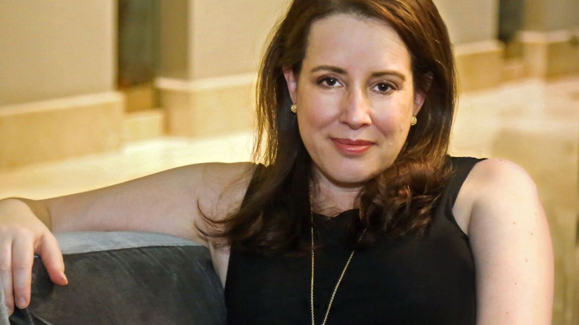 H συγγραφέας του «Μπρίτζερτον» Julia Quinn συνομιλεί για πρώτη φορά με το ελληνικό κοινό