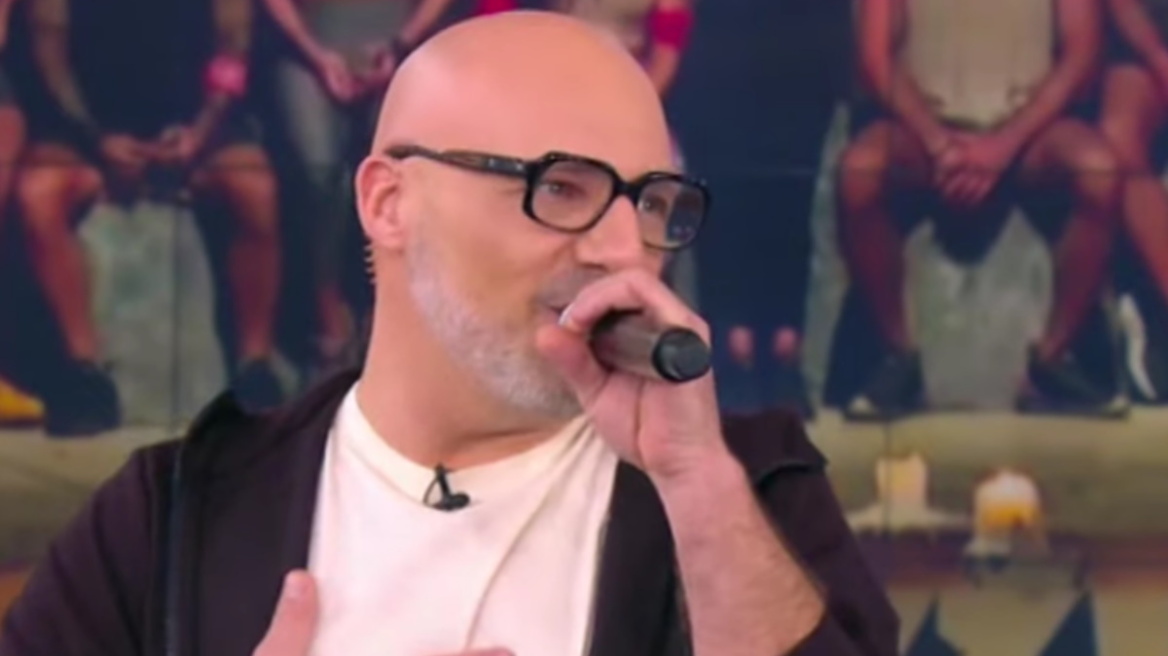 Το... πάρτι του Νίκου Μουτσινά για την αποχώρηση της Σαλαγκούδη: «Κιουρία με Κ κεφαλαίο»