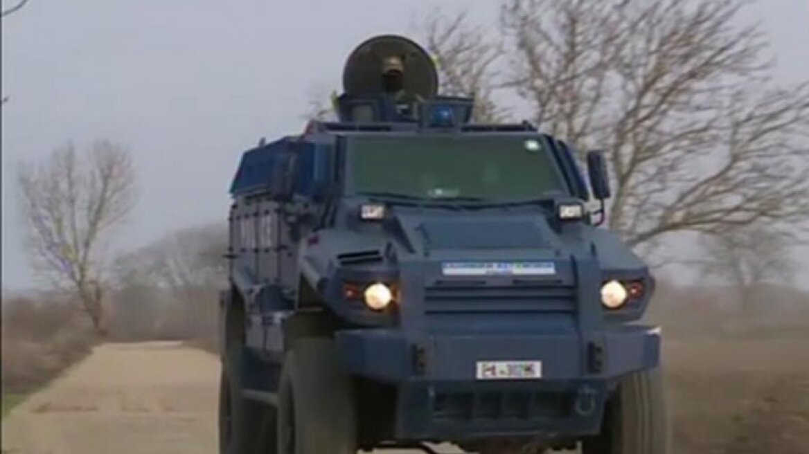 «Τυφώνας»: Το θωρακισμένο της ΕΛ.ΑΣ που αντέχει πυροβολισμούς, χειροβομβίδες και όλμους (vid)