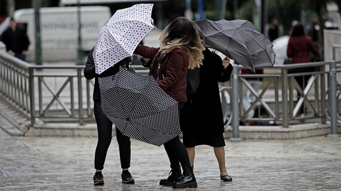 Νέο κύμα κακοκαιρίας από τη Σιβηρία: Πτώση της θερμοκρασίας έως και 10 βαθμούς, βροχές και χιόνια στα ορεινά