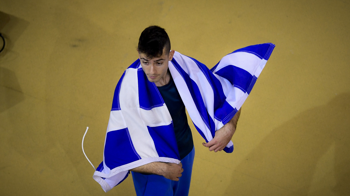 Ο Αυγενάκης συνεχάρη τον Τεντόγλου για το χρυσό μετάλλιο