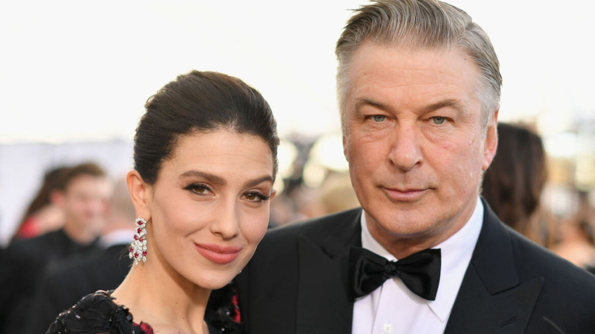H Hilaria και o Alec Baldwin υποδέχονται το έκτο παιδί τους, έξι μήνες μετά τη γέννηση του πέμπτου
