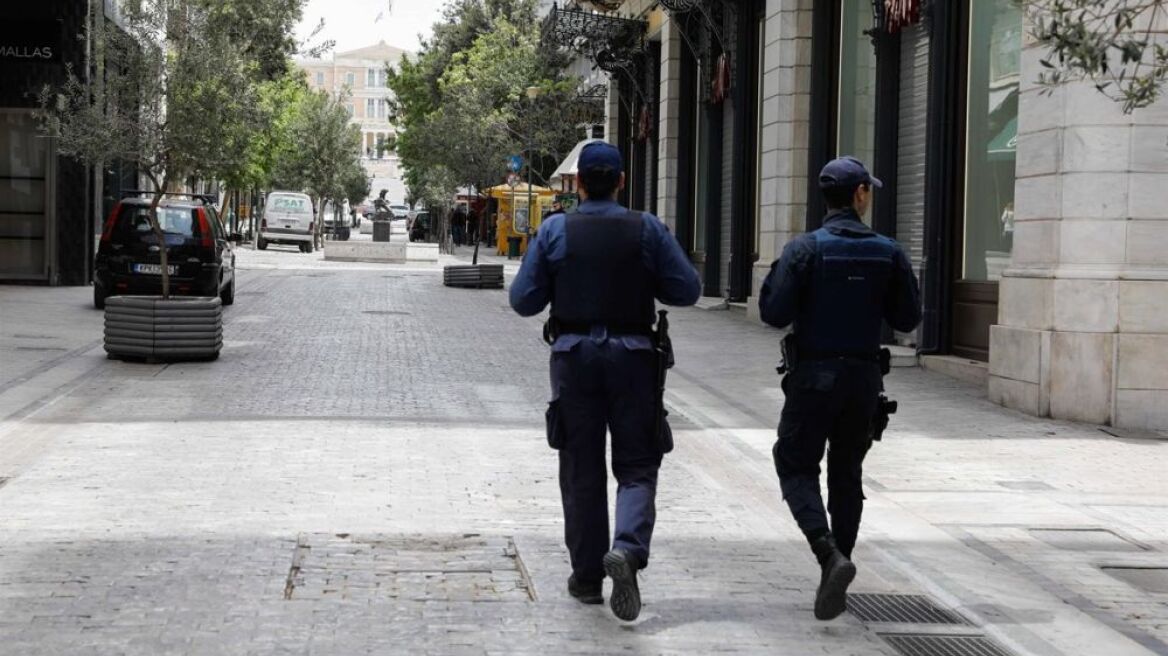 Κορωνοϊός: Επιστολή 20 επιστημόνων κατά της στρατηγικής των lockdown