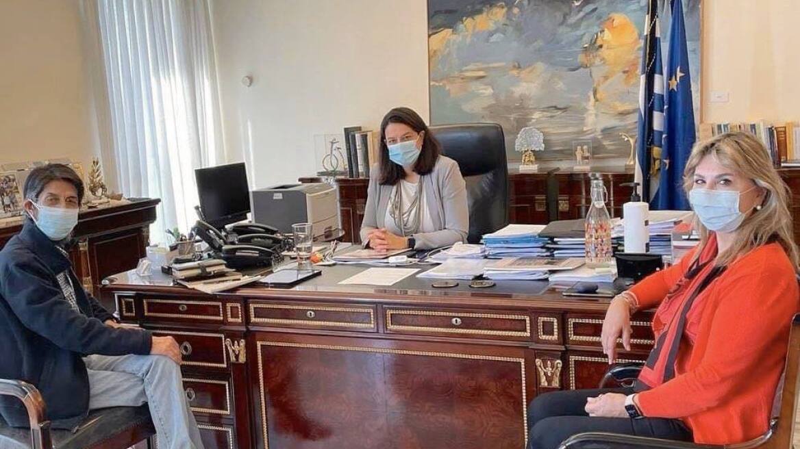 Σεισμός στην Ελασσόνα: Συνάντηση Χουλιάρα με Κεραμέως και Μακρή 