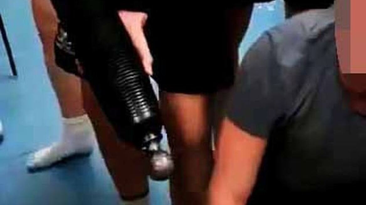 Βίντεο ντροπιάζει τη βρετανική αεροπορία - Κάνουν σεξουαλικά βασανιστήρια σε νεαρό συνάδελφό τους